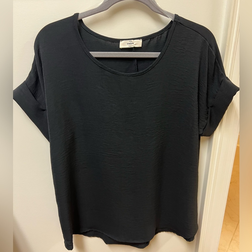 Entro Black Short Sleeve Blouse